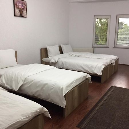 Hotel Park Pristina Buitenkant foto